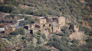 44 buildings/ruins availble in Llirt